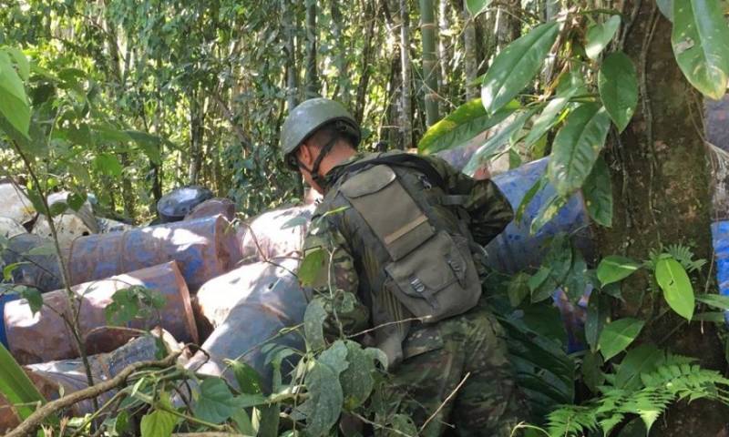 Localizaron y desactivaron un cristalizadero de aproximadamente 500 m2 que era utilizado para producir 2.5 toneladas semanales de clorhidrato de cocaína / Foto cortesía Fuerzas Armadas