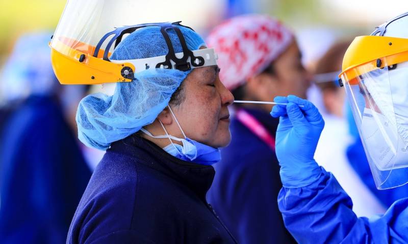 Ecuador suma 1.837 nuevos casos de covid-19 y acumula 845.597 en pandemia / Foto: EFE