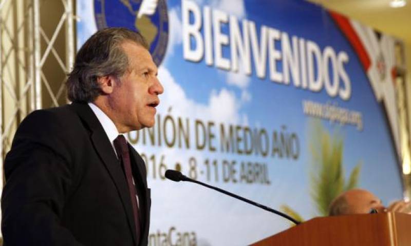 El secretario general de la Organización de Estados Americanos (OEA), Luis Almagro, inauguró la reunión oficial de la asamblea de medio año de la Sociedad Interamericana de Prensa (SIP). Foto: EFE