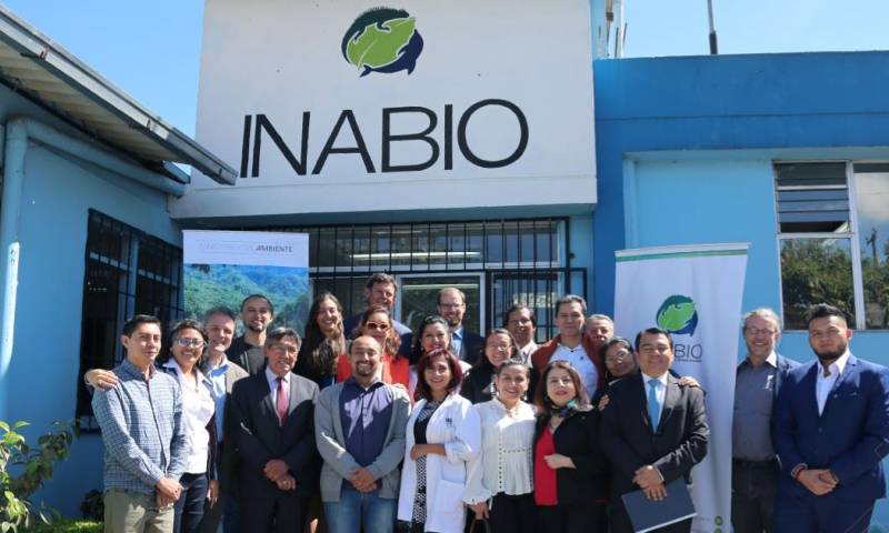 Inabio recibe equipo para estudio de información molecular de biodiversidad / Foto: EFE
