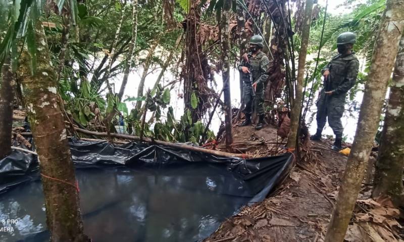 Fuerzas Armadas localizaron dos piscinas con combustible en Pacayacu / Foto: Fuerzas Armadas