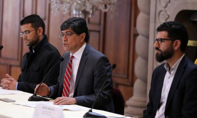 Ministro José Valencia (c) señaló que aún no han recibido respuesta del Gobierno bolivariano. Foto: Expreso