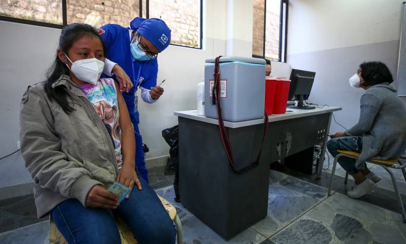 Niños de entre 5 y 11 años recibirán vacunas de Sinovac y Pfizer desde el 18 de octubre / Foto: cortesía