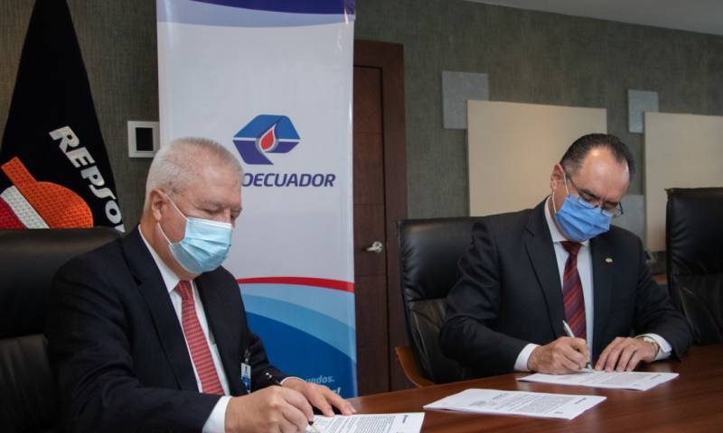 Petroecuador y Repsol firman convenio de cooperación técnica / Foto cortesía EP