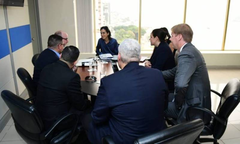 Autoridades de las Aduana de Ecuador y Estados Unidos durante la reunión del martes 22 de octubre de 2019. Foto: Expreso