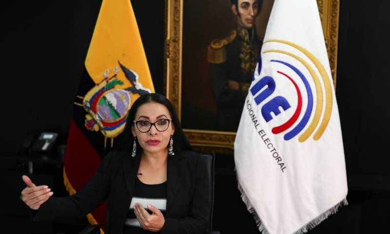 Ecuador, cerca de cerrar el escrutinio de las últimas actas de las elecciones / Foto EFE