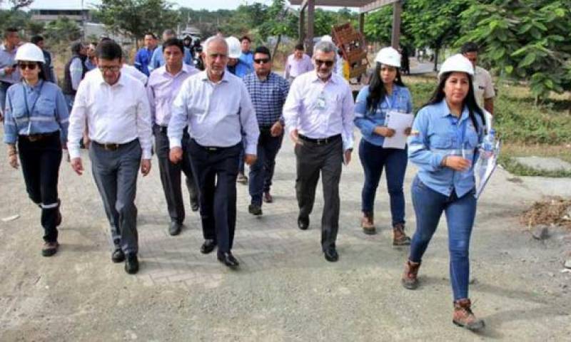 El ministro Carlos Pérez participó en un evento en la Isla Trinitaria, en el sur de Guayaquil, la mañana de este miércoles 24 de julio del 2019. Foto: El Comercio