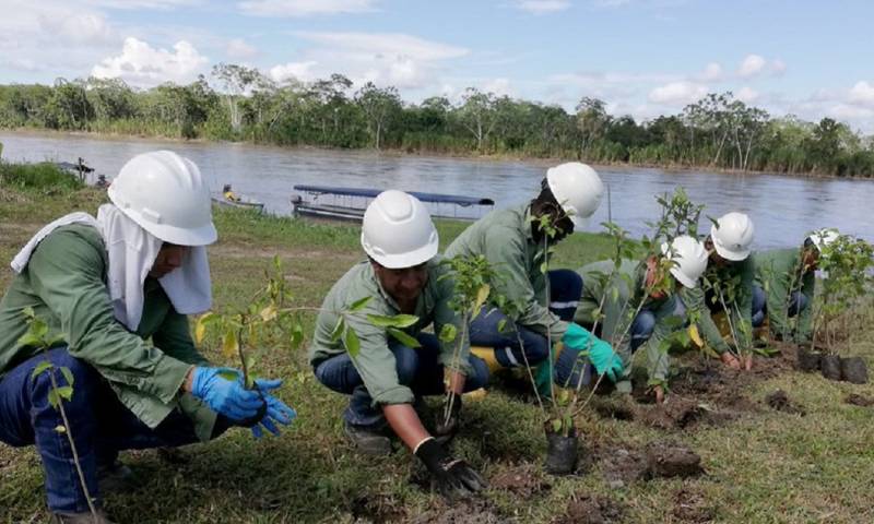 En enero, Fernando Santos, ministro de Energía, anunció que la empresa estatal va a remediar las piscinas de crudo que aún siguen abiertas en las 2 provincias/ Foto: Cortesía Petroecuador