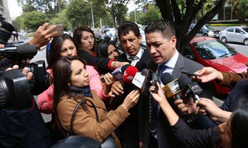 Edgar Molina, abogado de Pamela Martínez, acudió a una diligencia en la Fiscalía. Foto: El Comercio