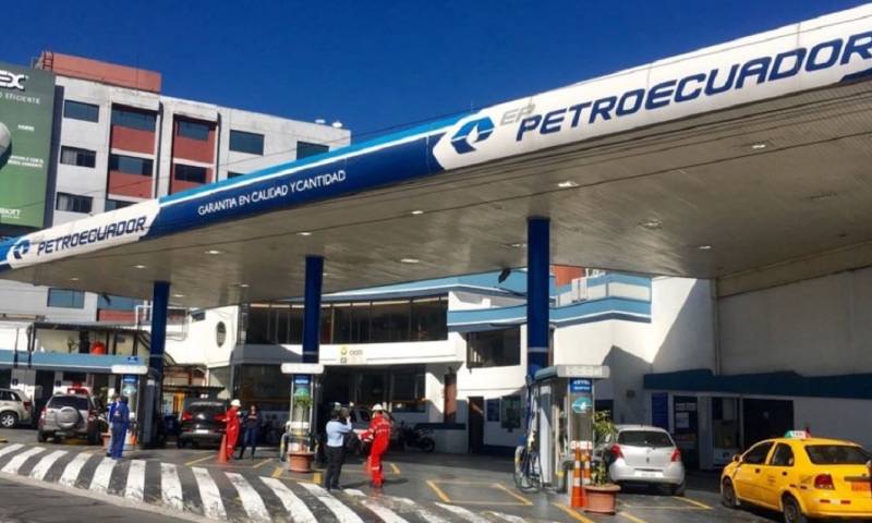 La estatal petrolera ya ha probado con tarjetas y teléfonos celulares para diferenciar consumidores / Foto: cortesía Petroecuador