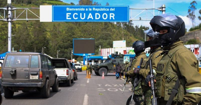 Para estas operaciones se ha desplegado un importante contingente de efectivos militares y medios aéreos, terrestres y fluviales / Foto: EFE