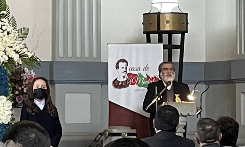 El certamen rendirá homenaje al poeta cubano Waldo Leyva y a los ecuatorianos Iván Oñate, Neli Córdova y Victoria Tobar / foto : EFE