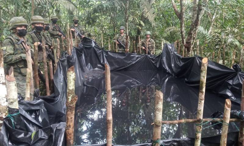 El personal militar puso las evidencias encontradas a órdenes de las autoridades competentes. /Foto: Cortesía Fuerzas Armadas