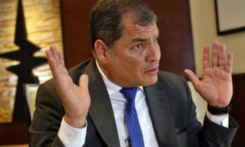 El expresidente de Ecuador, Rafael Correa, habla durante una entrevista con Efe el viernes 20 de abril de 2018, en La Habana (Cuba). Foto: La República