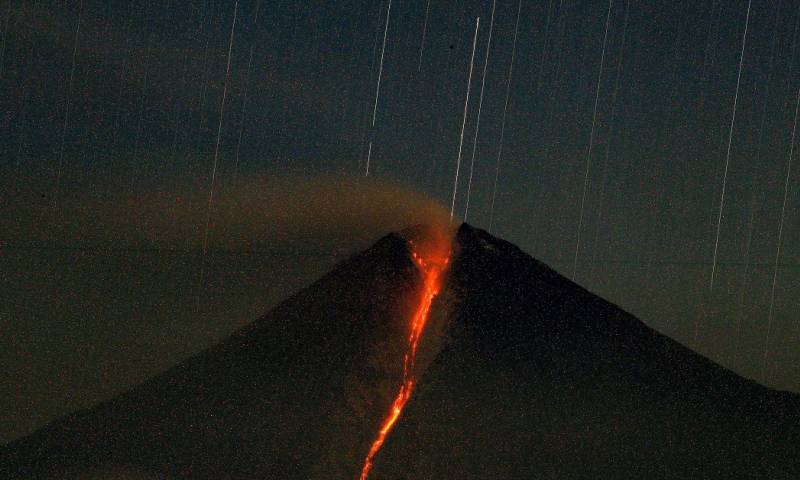El volcán Sangay ha registrado seis erupciones desde mayo 2019 / Foto: EFE
