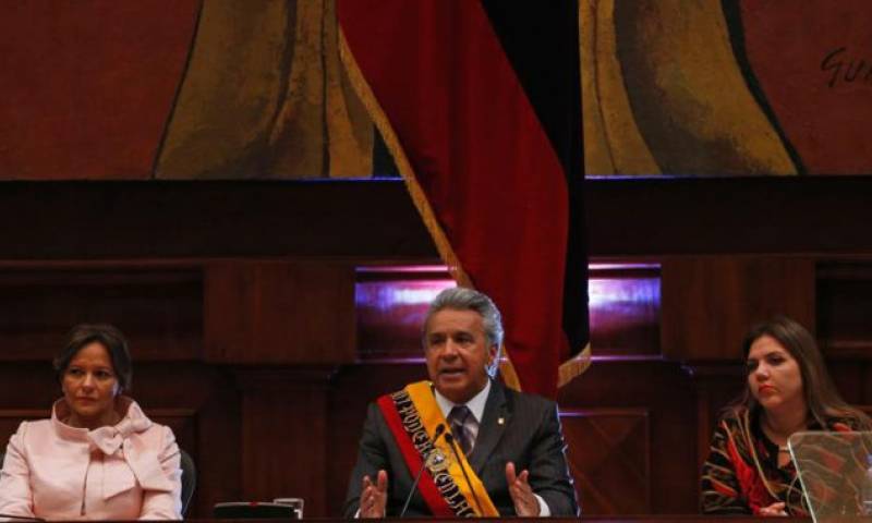 Lenín Moreno, la vicepresidenta de la República, Alejandra Vicuña, y la presidenta de la Asamblea, Elizabeth Cabezas, en el Informe a la Nación, el 24 de mayo de 2018. Foto: La República