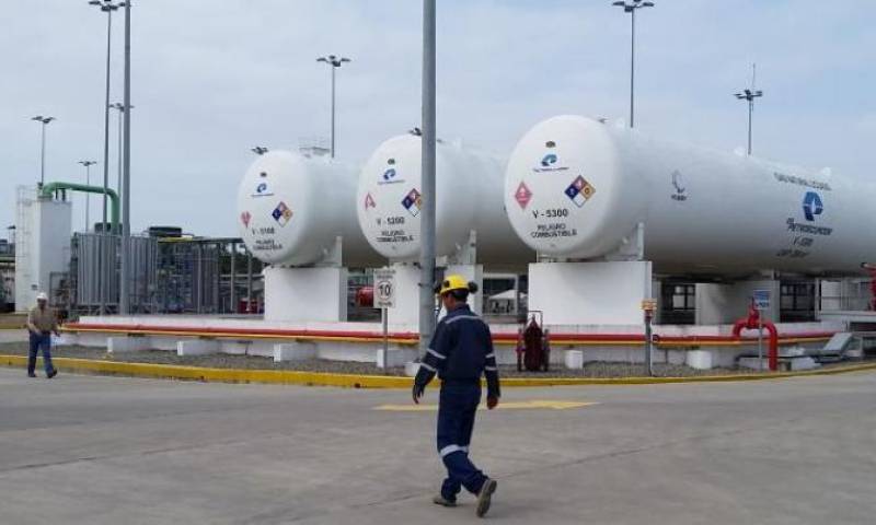 Petroecuador y Petroamazonas se convertirán en una sola empresa en noviembre de este año, según las autoridades. Foto: Expreso