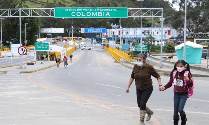 La Cancillería mantiene diálogos con Colombia para la apertura de la frontera / Foto: EFE