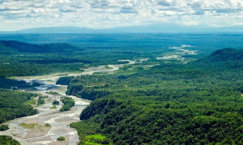 Indígenas amazónicos afrontan Día Mundial del Agua “sin nada que celebrar” / Foto: Shutterstock
