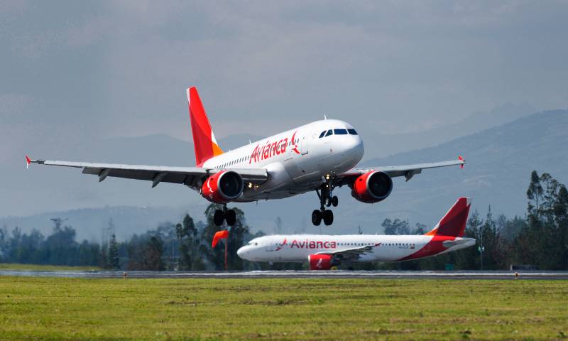 Foto: Avianca en aeropuerto de Quito