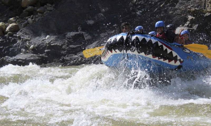 El rafting se ha convertido en uno de los deportes de aventura más practicados en Morona Santiago.  Foto: El Telégrafo