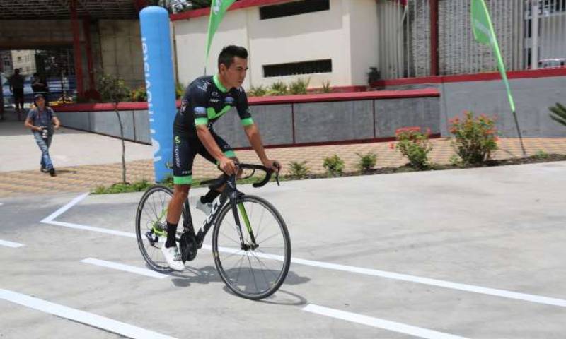 TEAM. El ciclista ecuatoriano se proclamó campeón Panamericano Sub 23, modalidad ruta, en México. Foto: La Hora