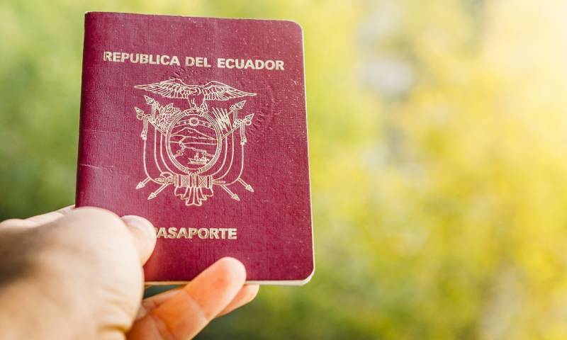 Cuánto cuesta y cómo renovar el pasaporte de Ecuador en 2023 / Foto: Shutterstock