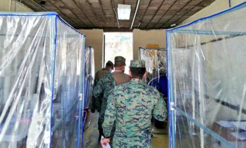 El ministro de Defensa, Oswaldo Jarrín, dijo que este 2020 no se realizará la convocatoria al acuartelamiento, ante la emergencia sanitaria del covid-19. Foto: Twitter Ejército Ecuatoriano