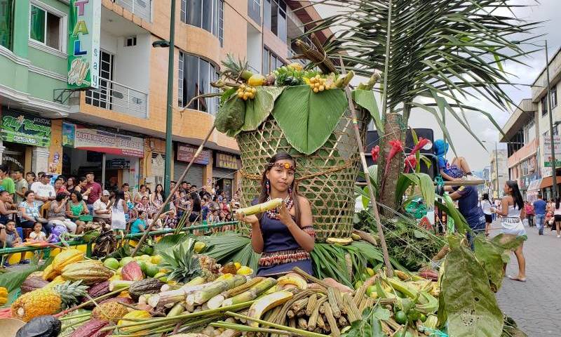 Comunidades indígenas kichwas mostraron sus bailes y su música autóctona ancestral - Foto: El Universo