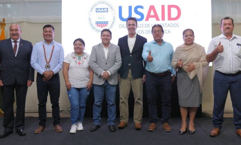 El proyecto TuMUNI busca mejorar el acceso a servicios públicos en Ecuador / Foto: cortesía Embajada de Estados Unidos 