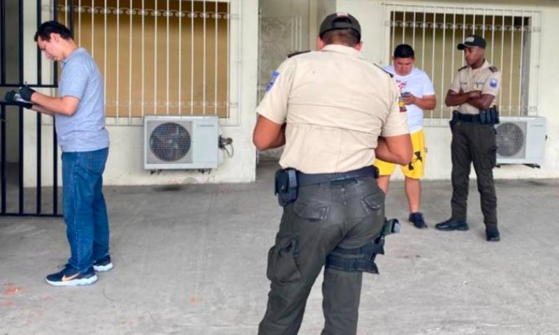 La Fiscalía investiga el robo de 44 armas de la Policía en Guayas / Foto: cortesía Fiscalía 