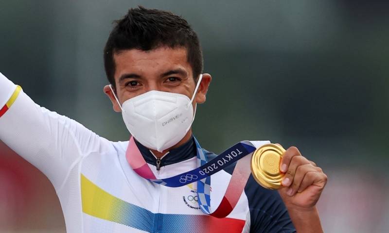 Ecuador conquistó su segundo oro olímpico de la mano de Carapaz / Foto: EFE